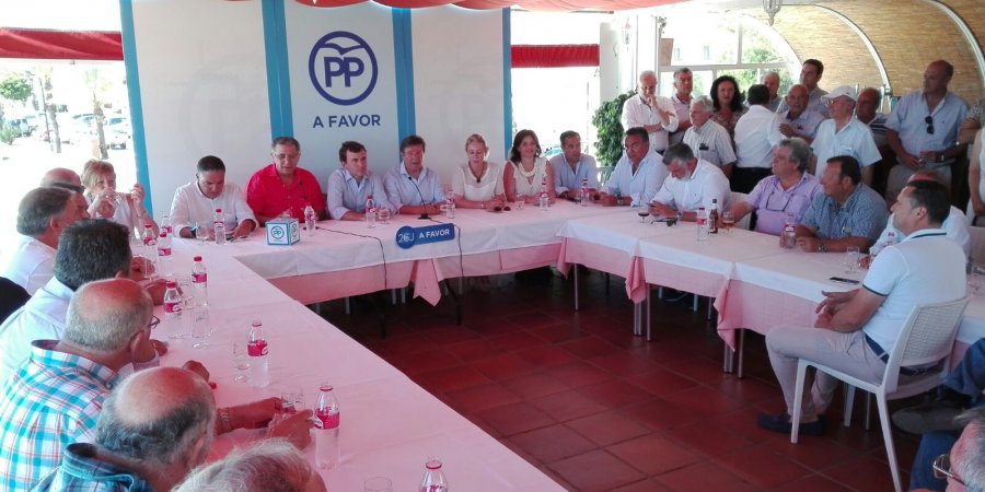 Encuentro del Secretario de Estado del Ministerio de Medio Ambiente  Pablo Saavedra con representantes  y empresarios del Sector